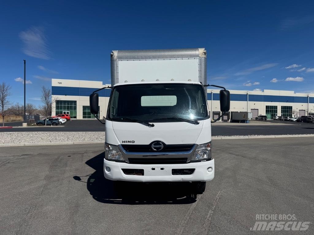 Hino 155 Sanduk kamioni