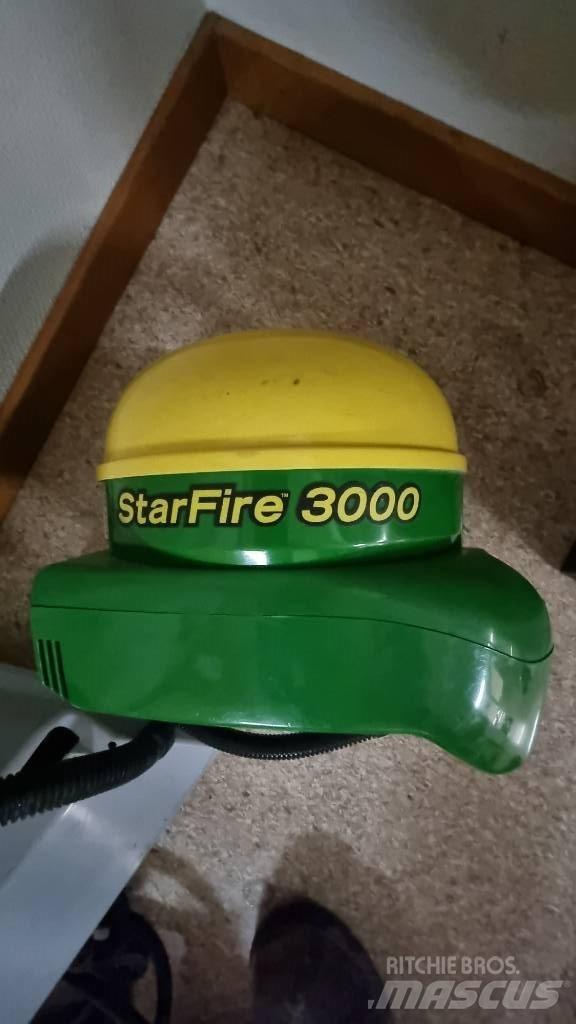 John Deere 6125 R Traktori