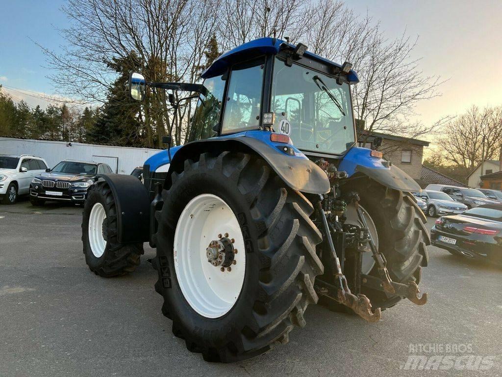 New Holland TM190 Traktori