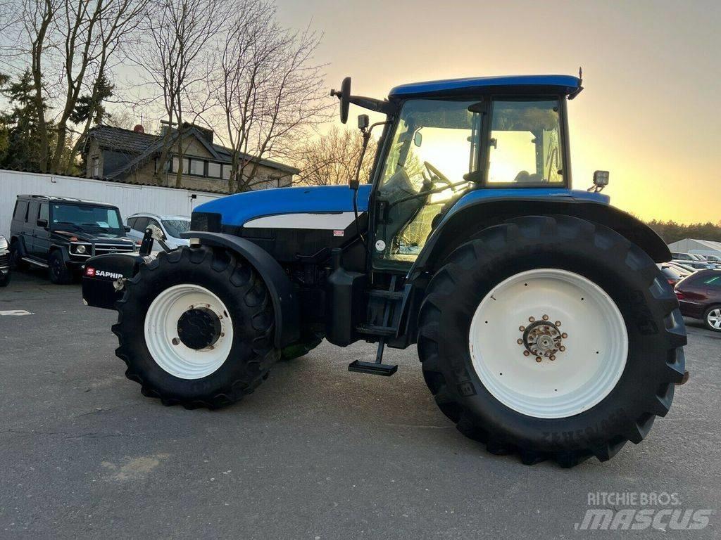 New Holland TM190 Traktori