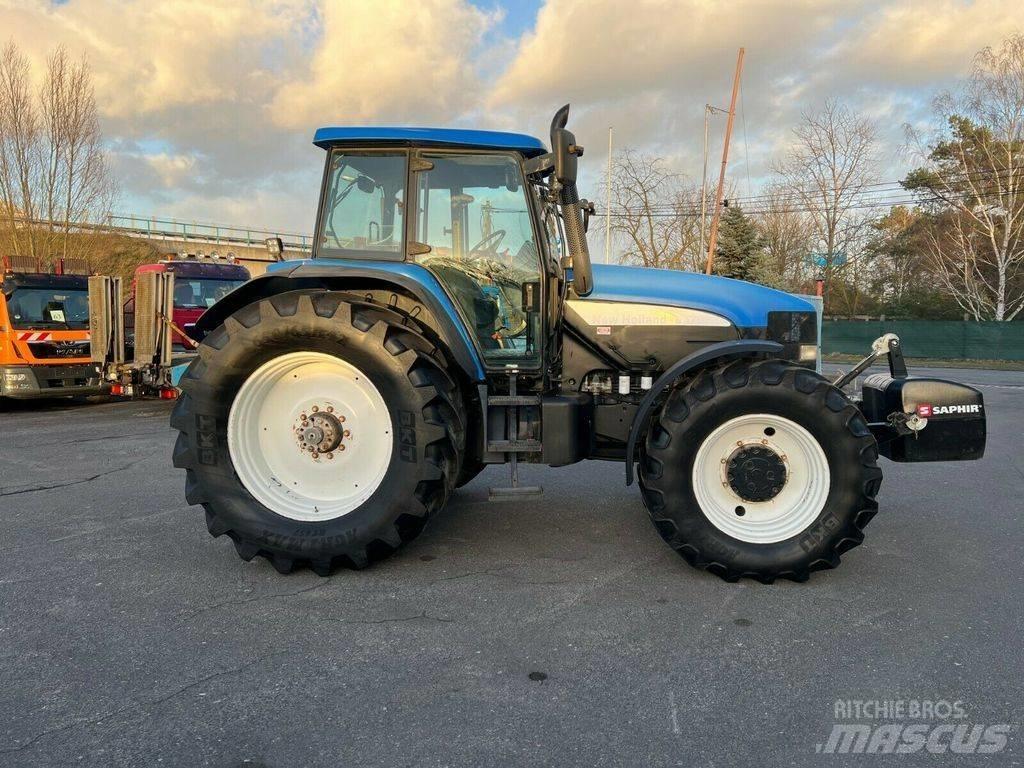 New Holland TM190 Traktori