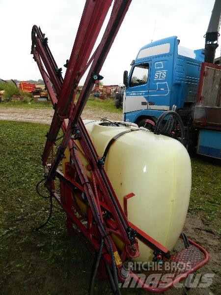 Hardi 900 Vučene prskalice