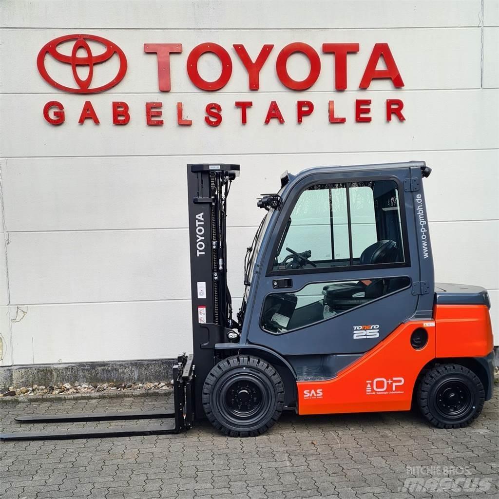 Toyota 52-8FDF25 Dizelski viljuškari