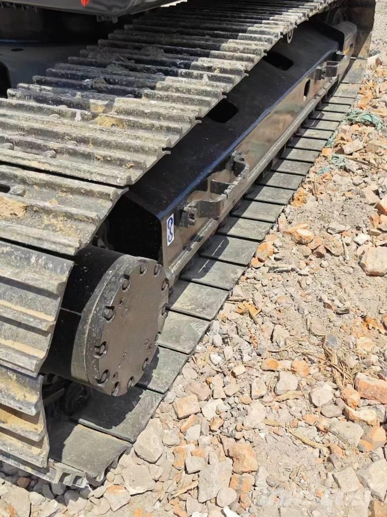 Hitachi ZX200 Bageri guseničari