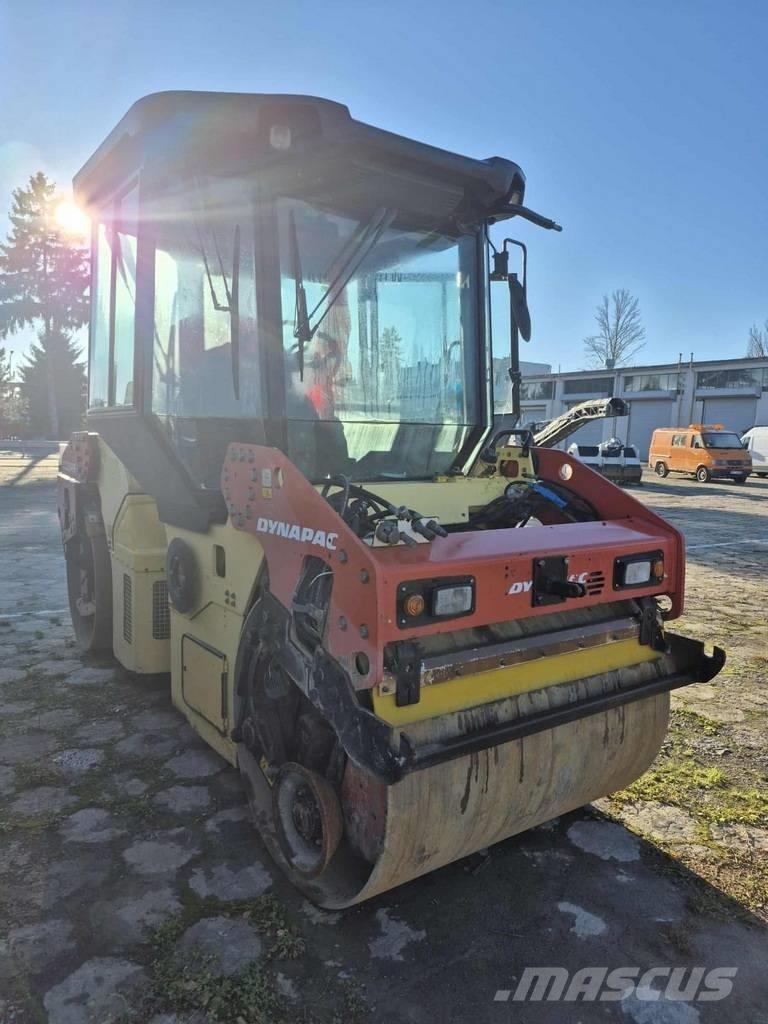 Dynapac CC 234 HF Valjci sa duplim bubnjem