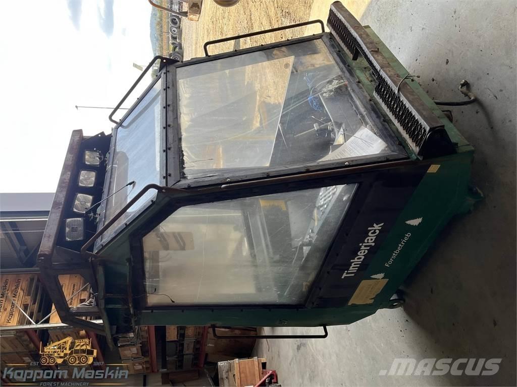 Timberjack 1270 Kabine i unutrašnjost