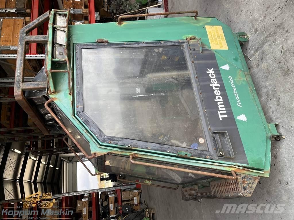 Timberjack 1270 Kabine i unutrašnjost