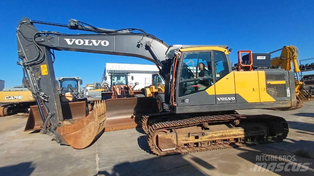 Volvo EC 220 E Bageri guseničari