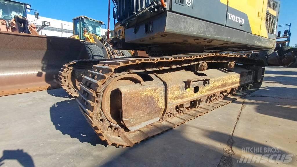 Volvo EC 220 E Bageri guseničari