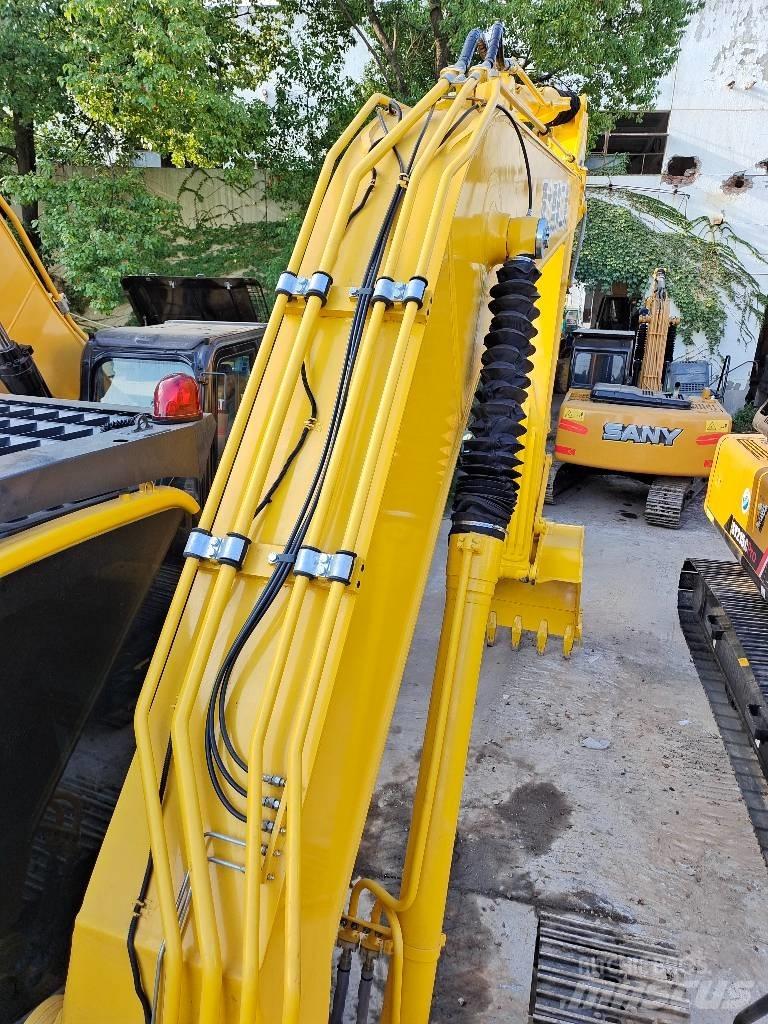 Komatsu PC 200-8 Bageri guseničari