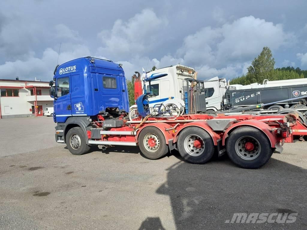 Scania R 560 8x4 Tegljači