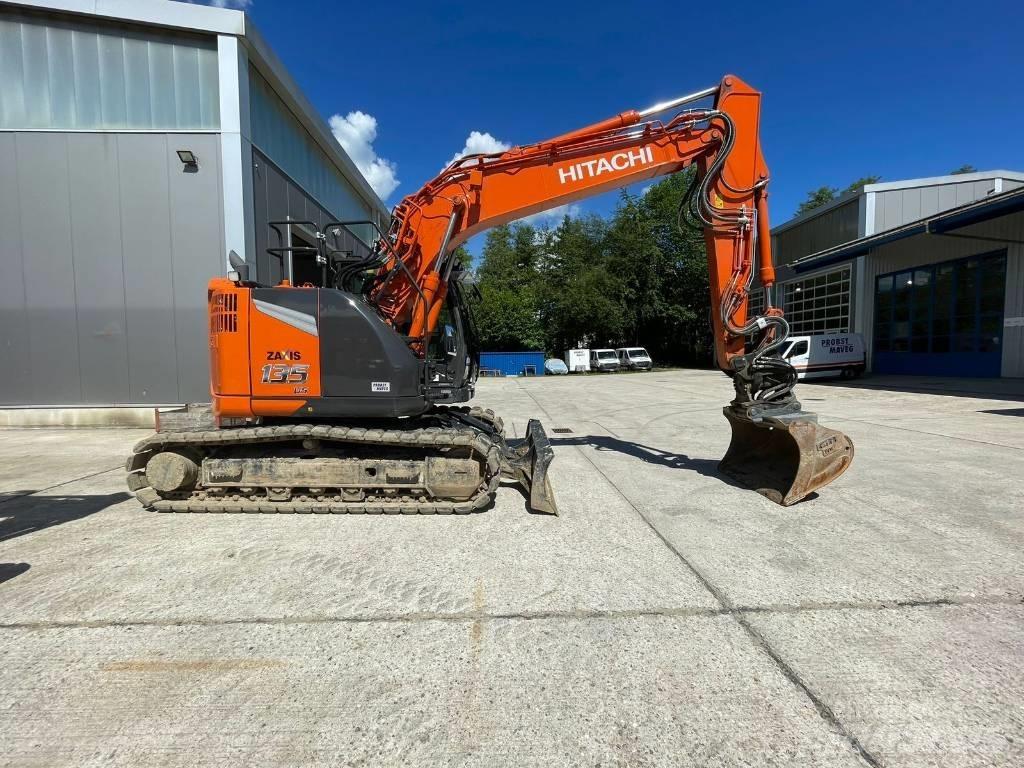 Hitachi ZX135US Bageri guseničari