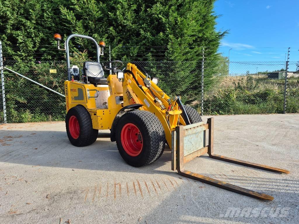 Knikmops KM 130 Utovarivači na točkove