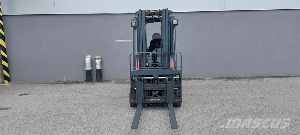 Linde H20 Plinski viljuškari