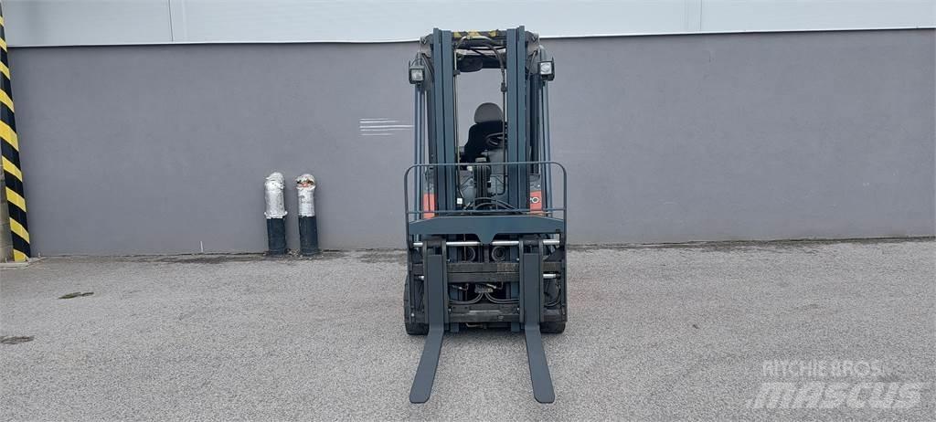 Linde H20 Plinski viljuškari