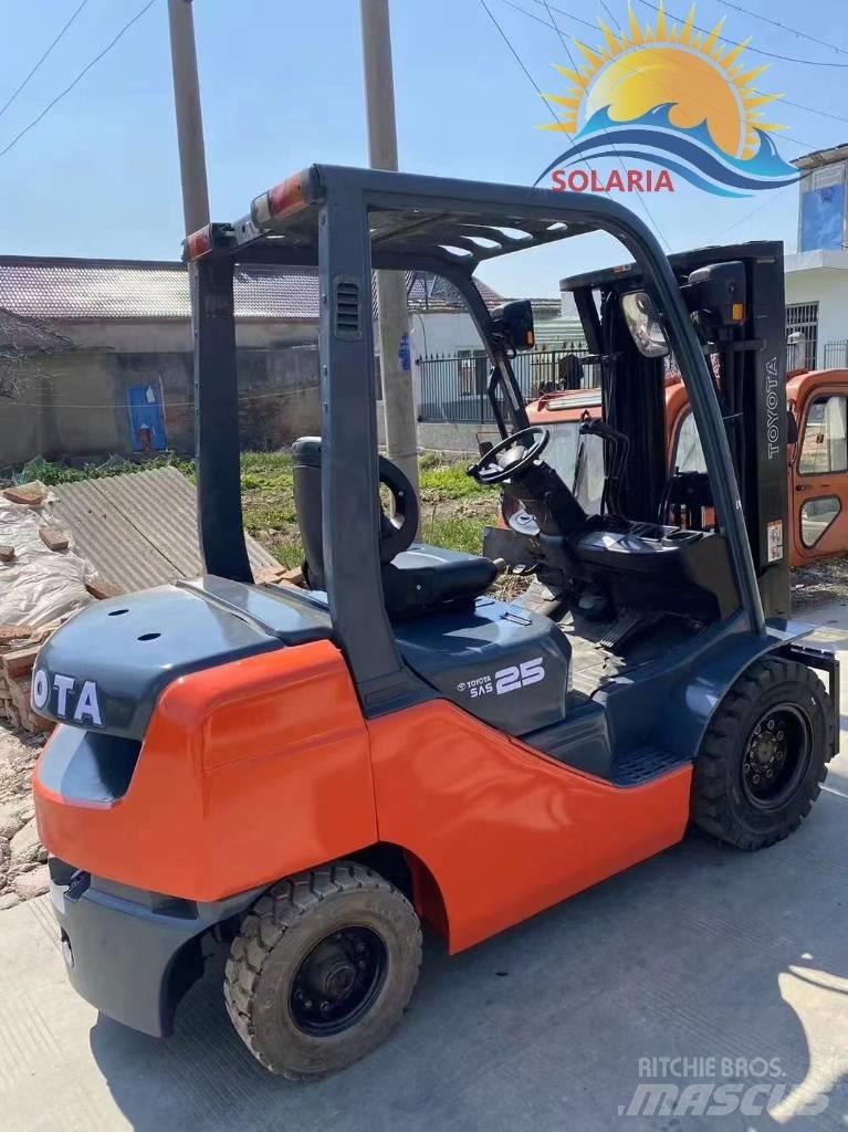 Toyota FD25 Dizelski viljuškari