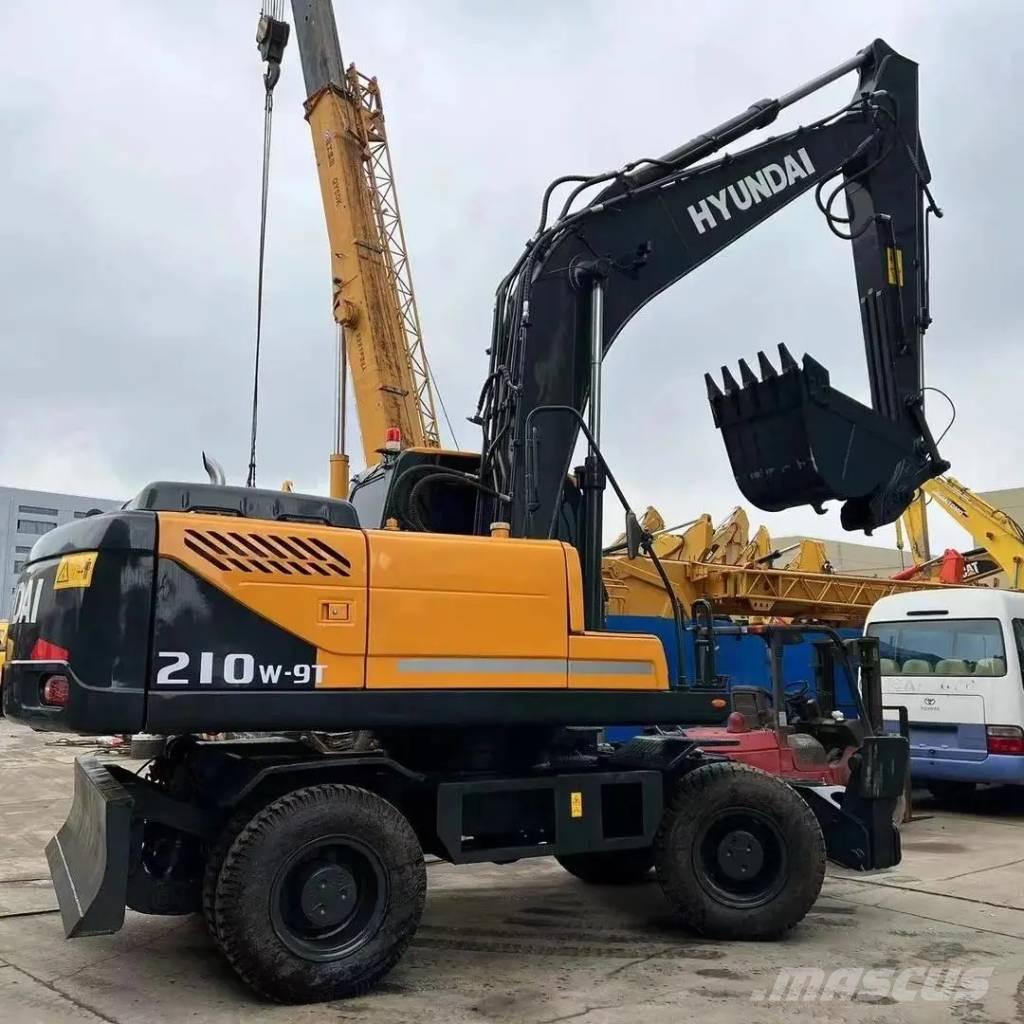Hyundai R210W-9 Bageri točkaši