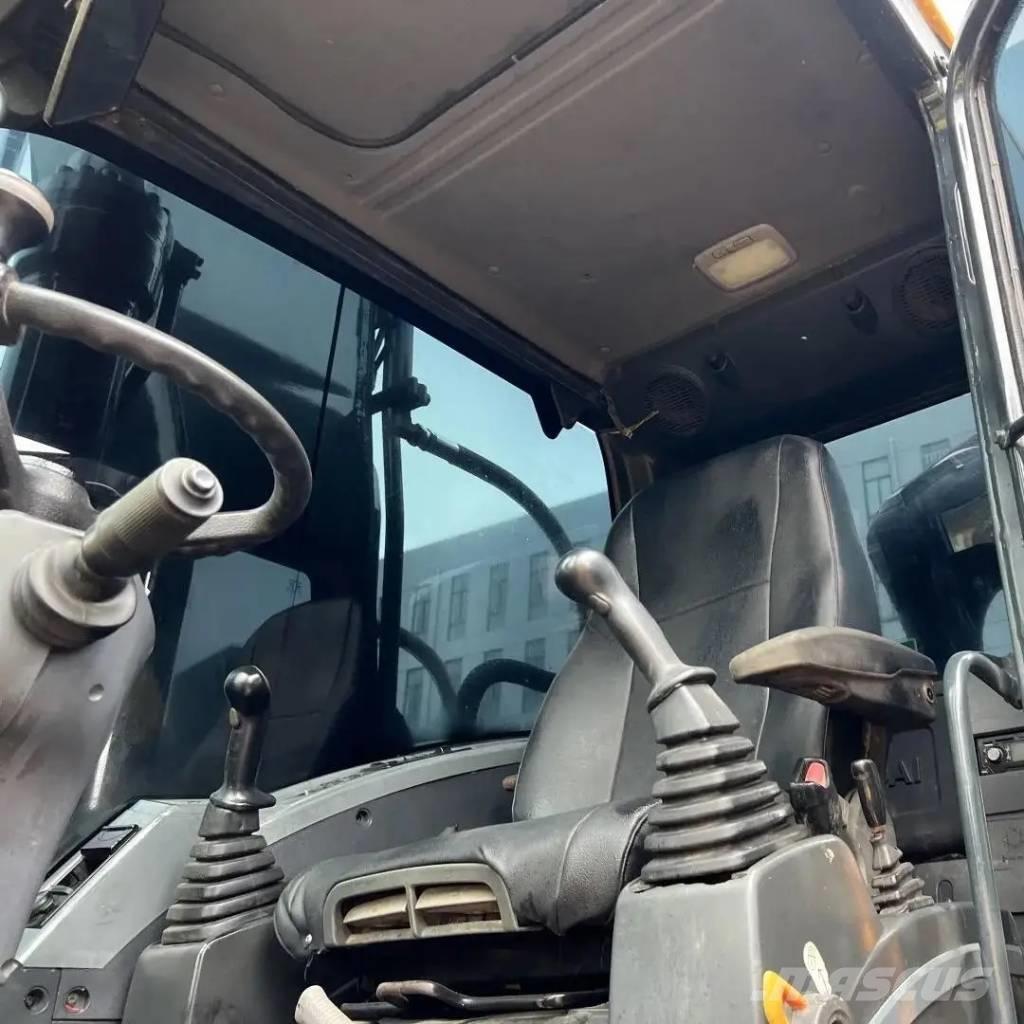 Hyundai R210W-9 Bageri točkaši