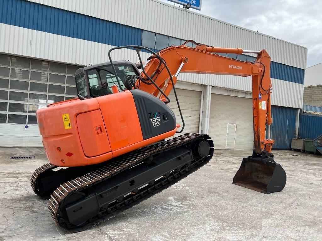 Hitachi ZX 135 US Bageri guseničari