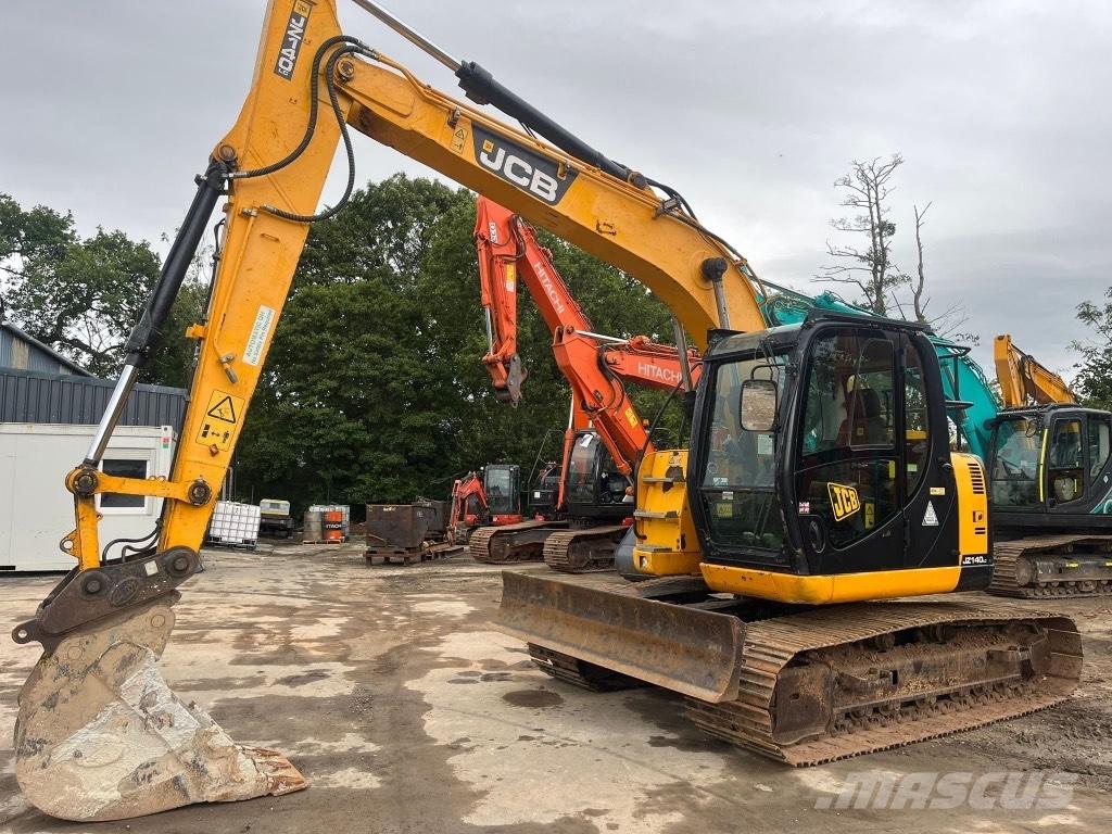 JCB JZ140 with blade Bageri guseničari