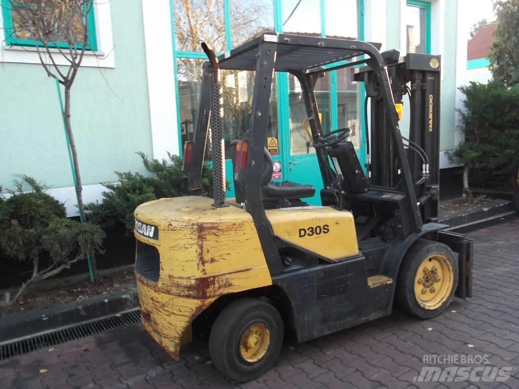 Daewoo D30S3 V-2372 Dizelski viljuškari