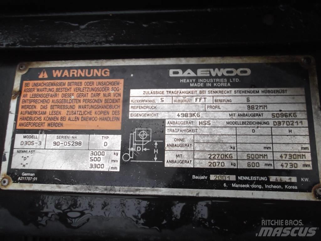 Daewoo D30S3 V-2372 Dizelski viljuškari