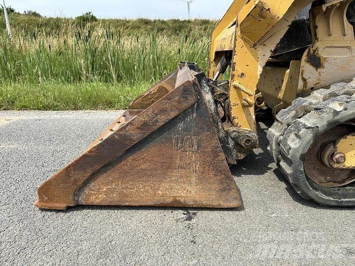 CAT 239D Utovarivaču guseničara