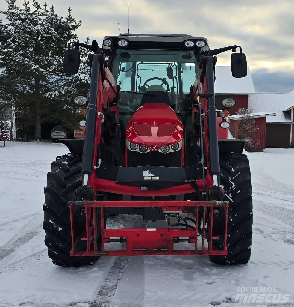 Massey Ferguson 5613 Traktori