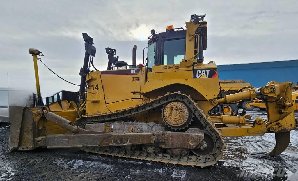 CAT D 8 T Buldožeri guseničari
