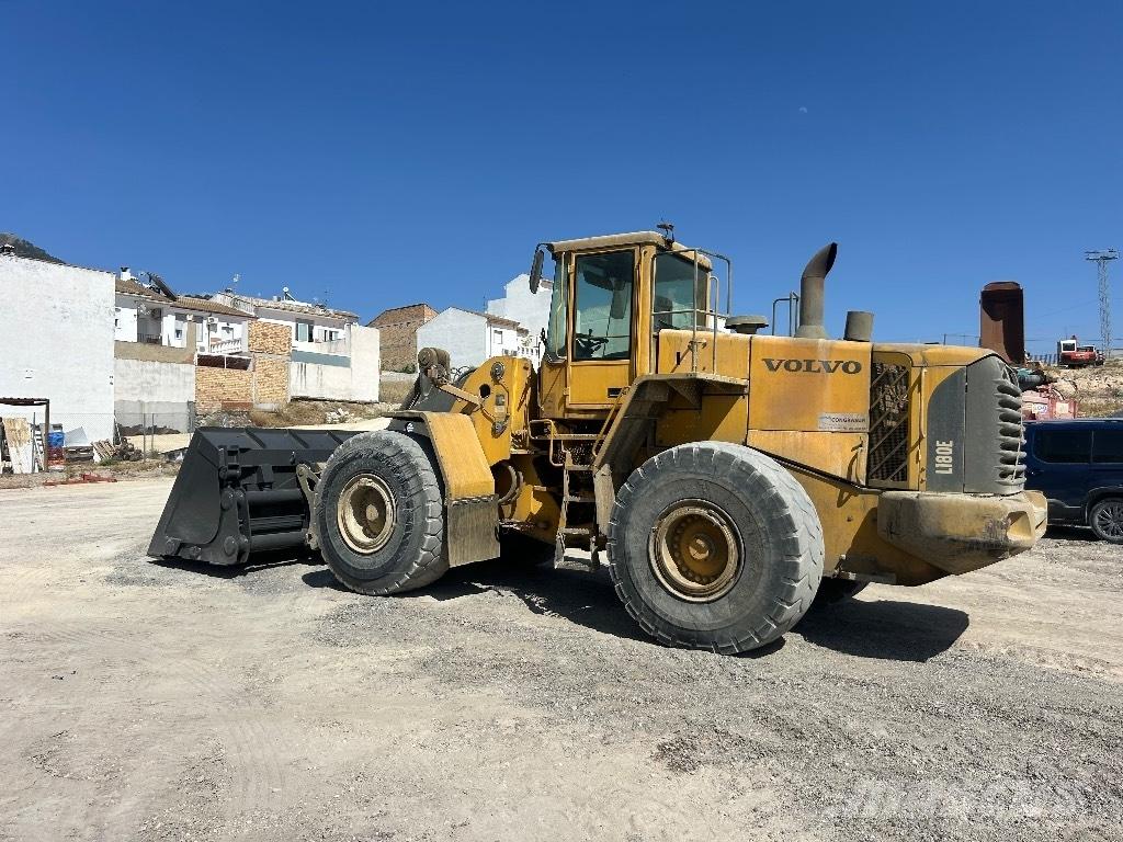 Volvo L 180 E Utovarivači na točkove