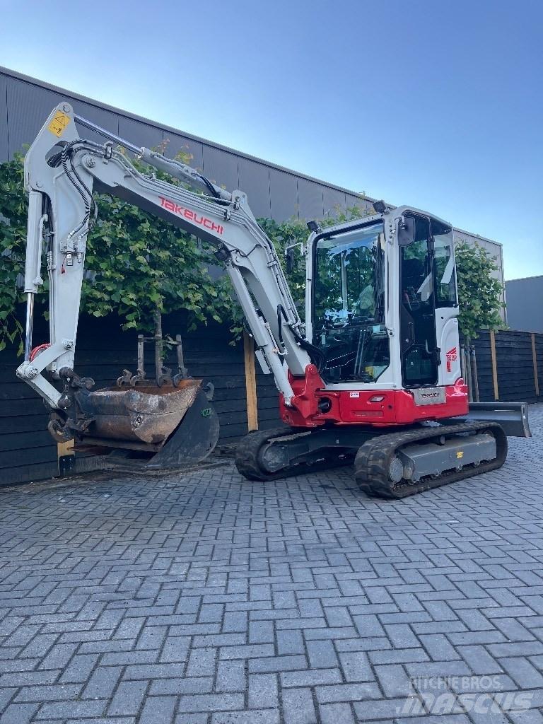Takeuchi TB 335 R Mini bageri < 7t