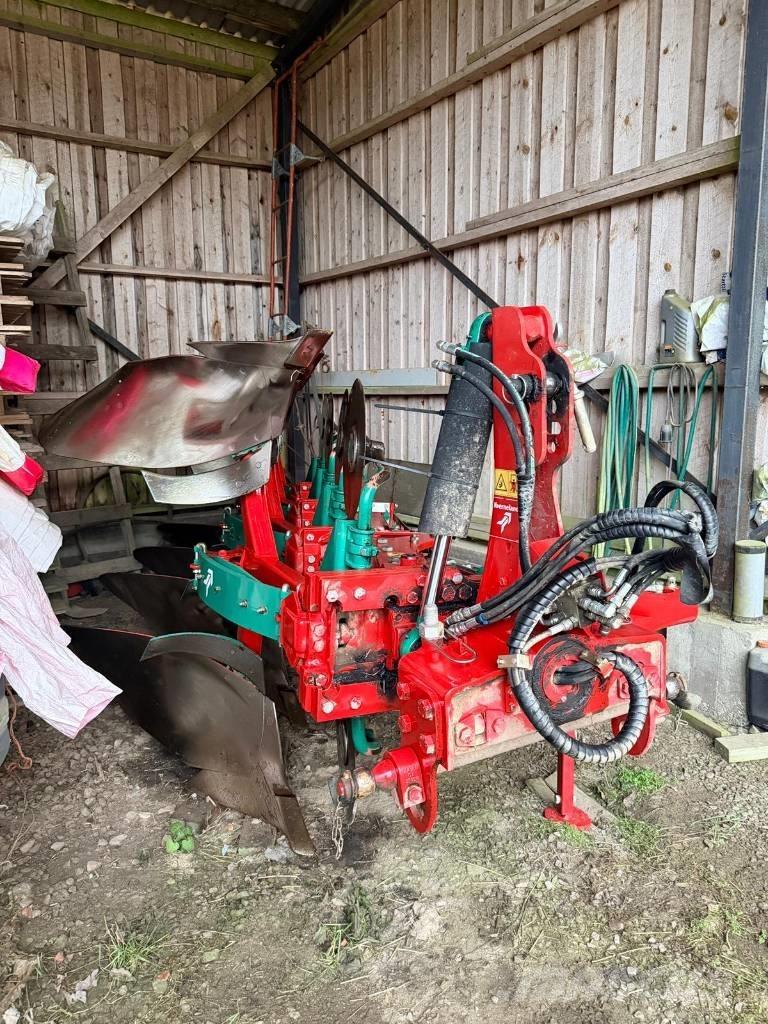 Kverneland ES85 Plugovi obrtači