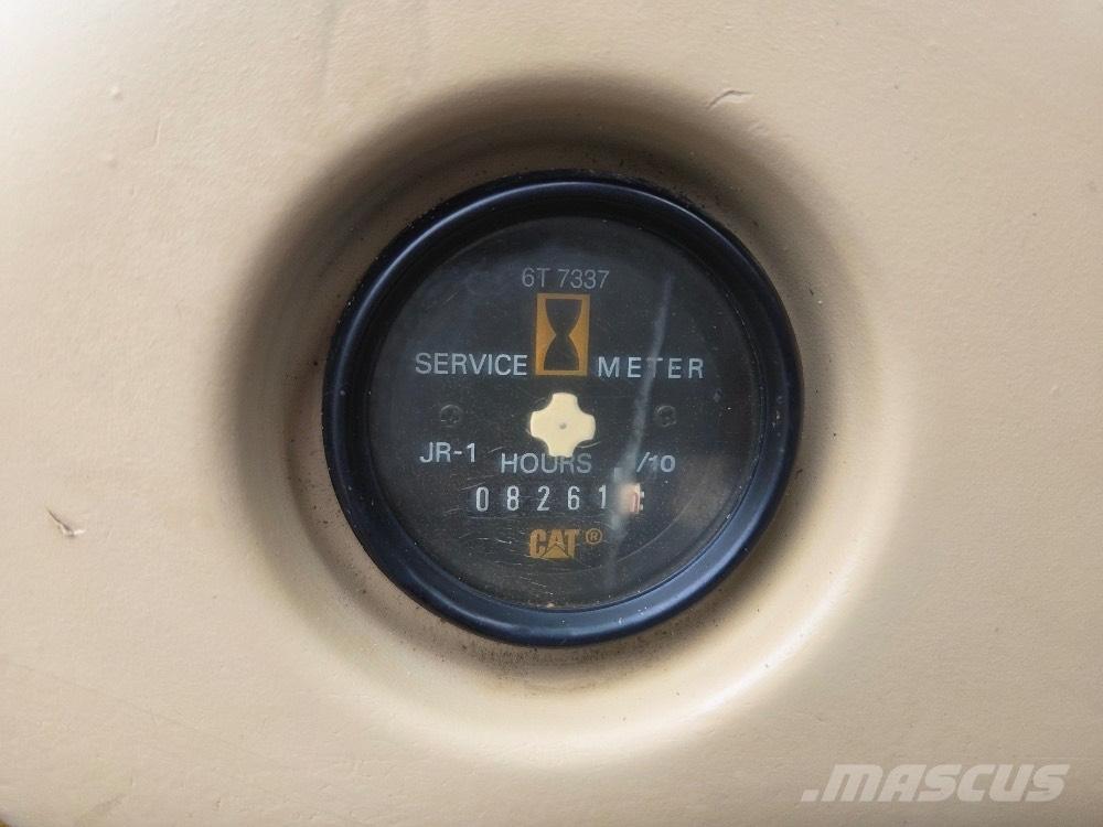 CAT 320BL Bageri guseničari