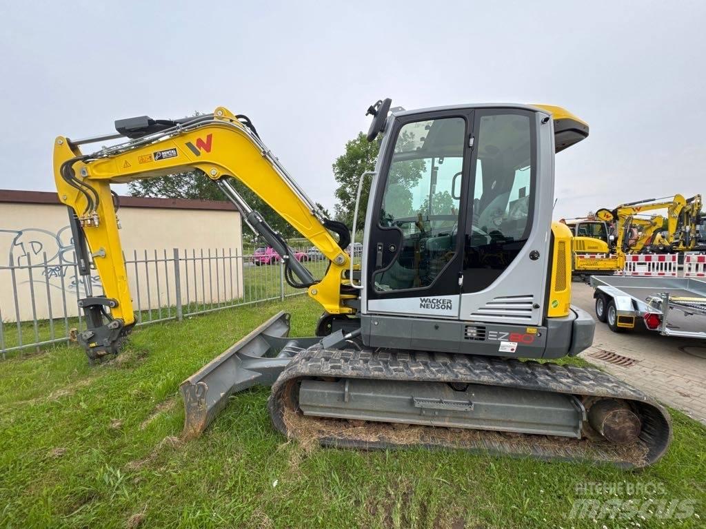Wacker Neuson EZ80 Bageri guseničari