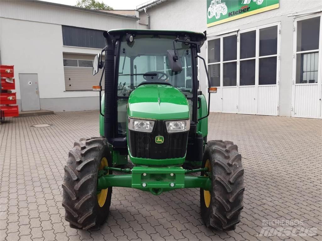 John Deere 5058E Traktori