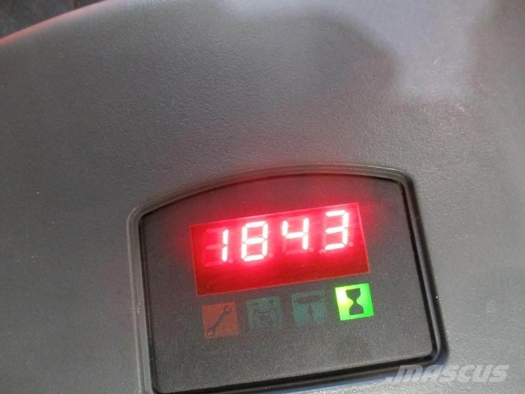 BT SPE120 XRD Nisko podizni električni viljuškar sa stajalištom