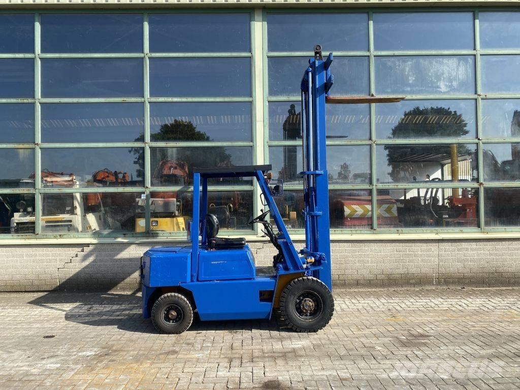 Komatsu FD 28-10 Dizelski viljuškari