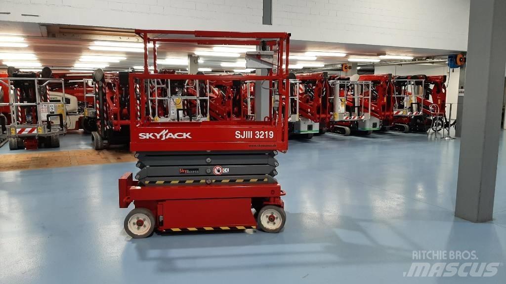 SkyJack SJIII 3219 Makazaste platforme