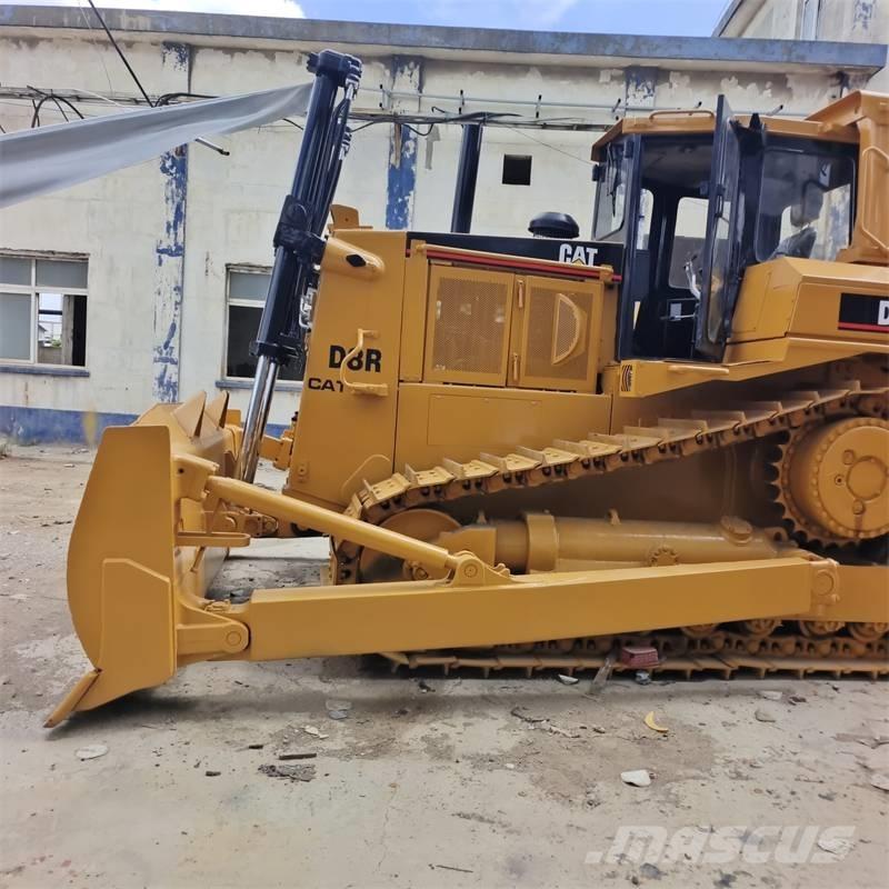 CAT D 8 R Buldožeri guseničari