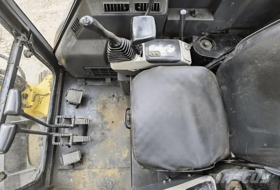 Komatsu PC35 Mini bageri < 7t