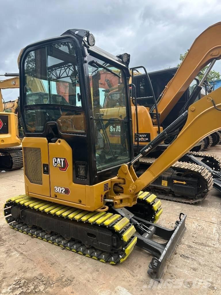 CAT 302 Mini bageri < 7t