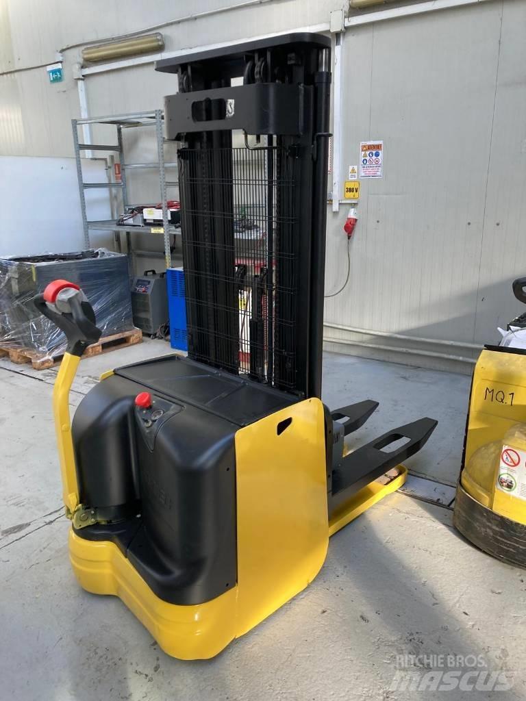Hyster S 1.6 Ručni električni viljuškar