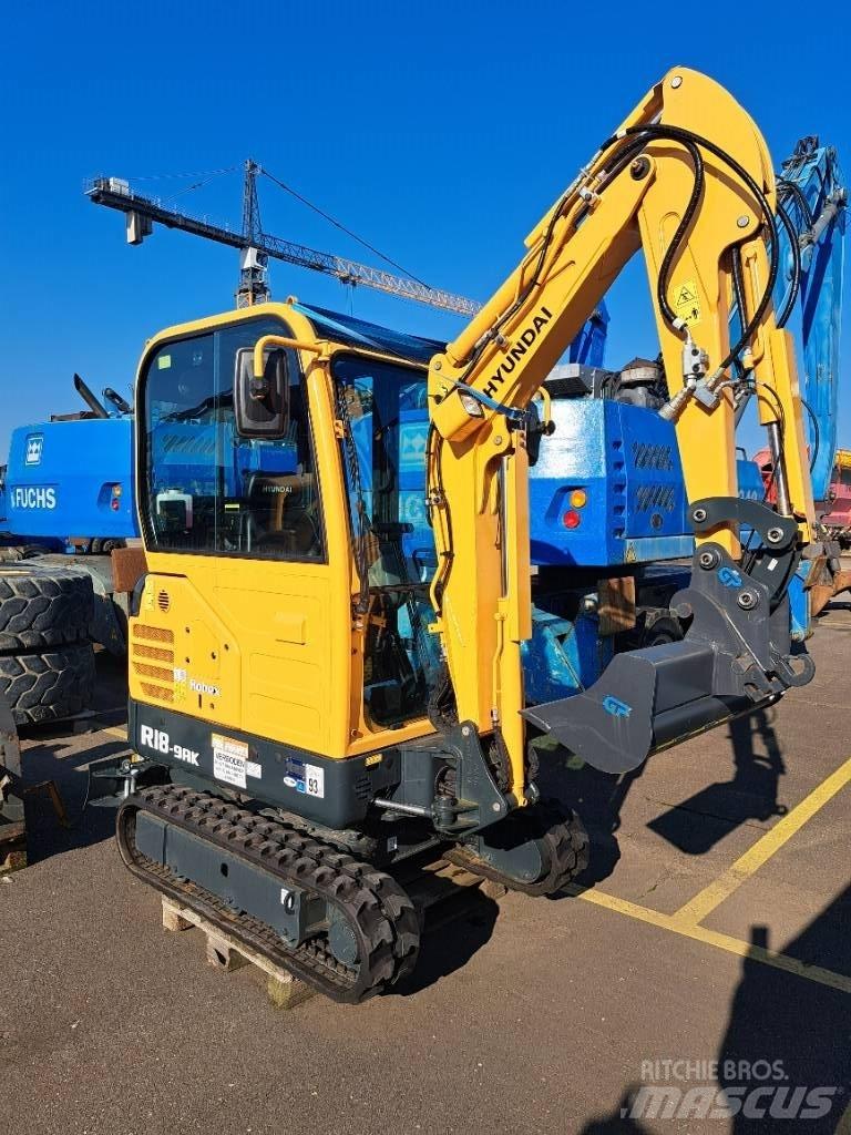 Hyundai R18-9AK Mini bageri < 7t