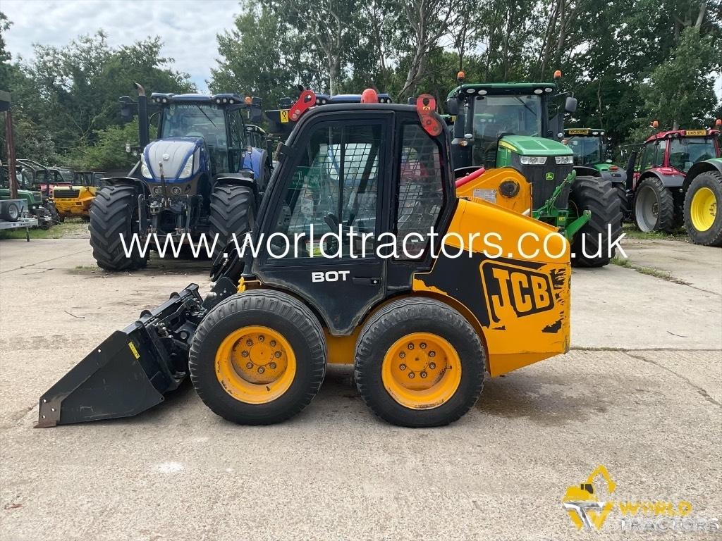 JCB Robot Skid steer mini utovarivači