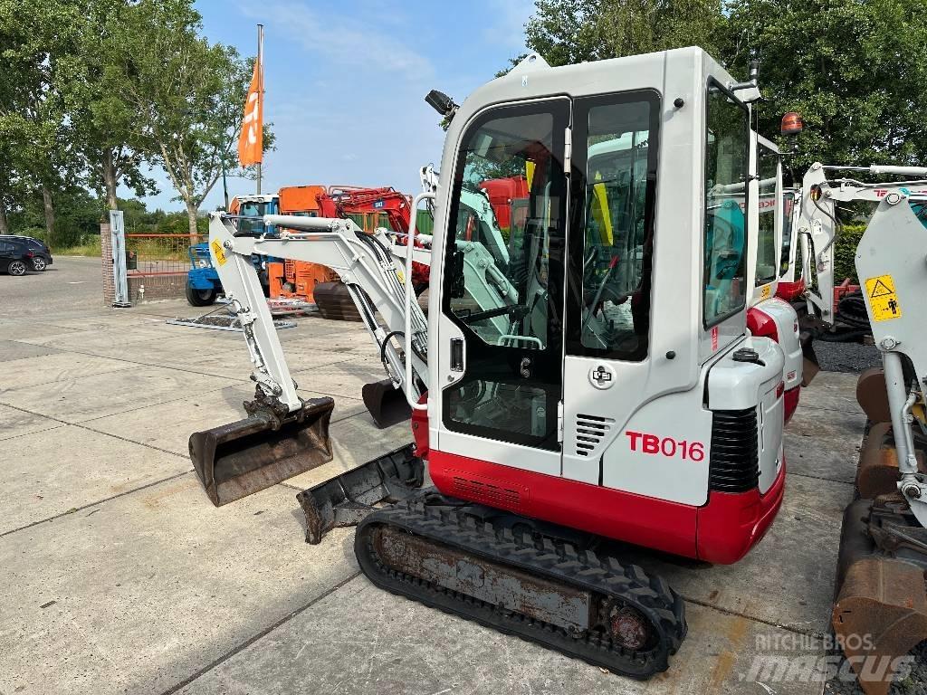 Takeuchi TB 016 R Mini bageri < 7t