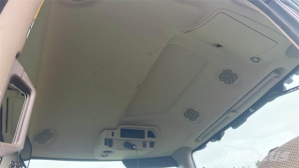 John Deere 6230R Traktori