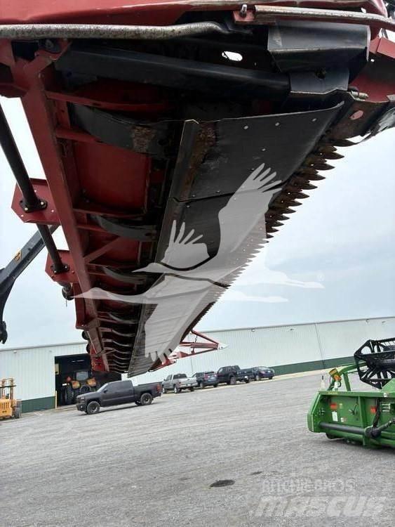 Case IH 2020 Glave hederi za kombajne
