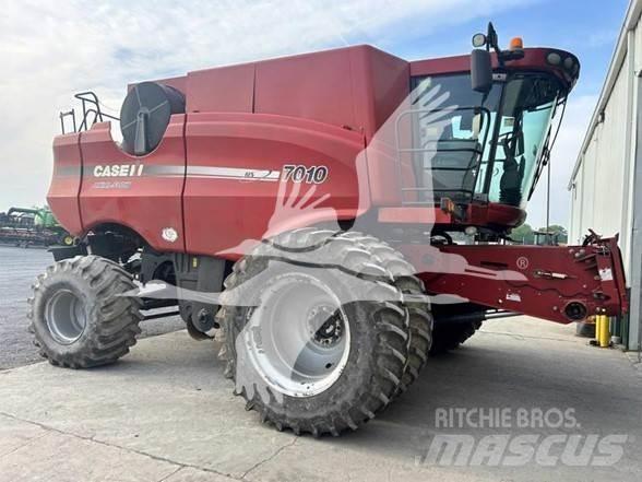 Case IH 7010 Kombajni