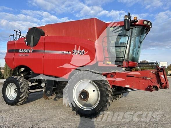 Case IH 7010 Kombajni