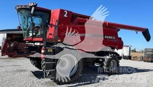 Case IH 8240 Kombajni